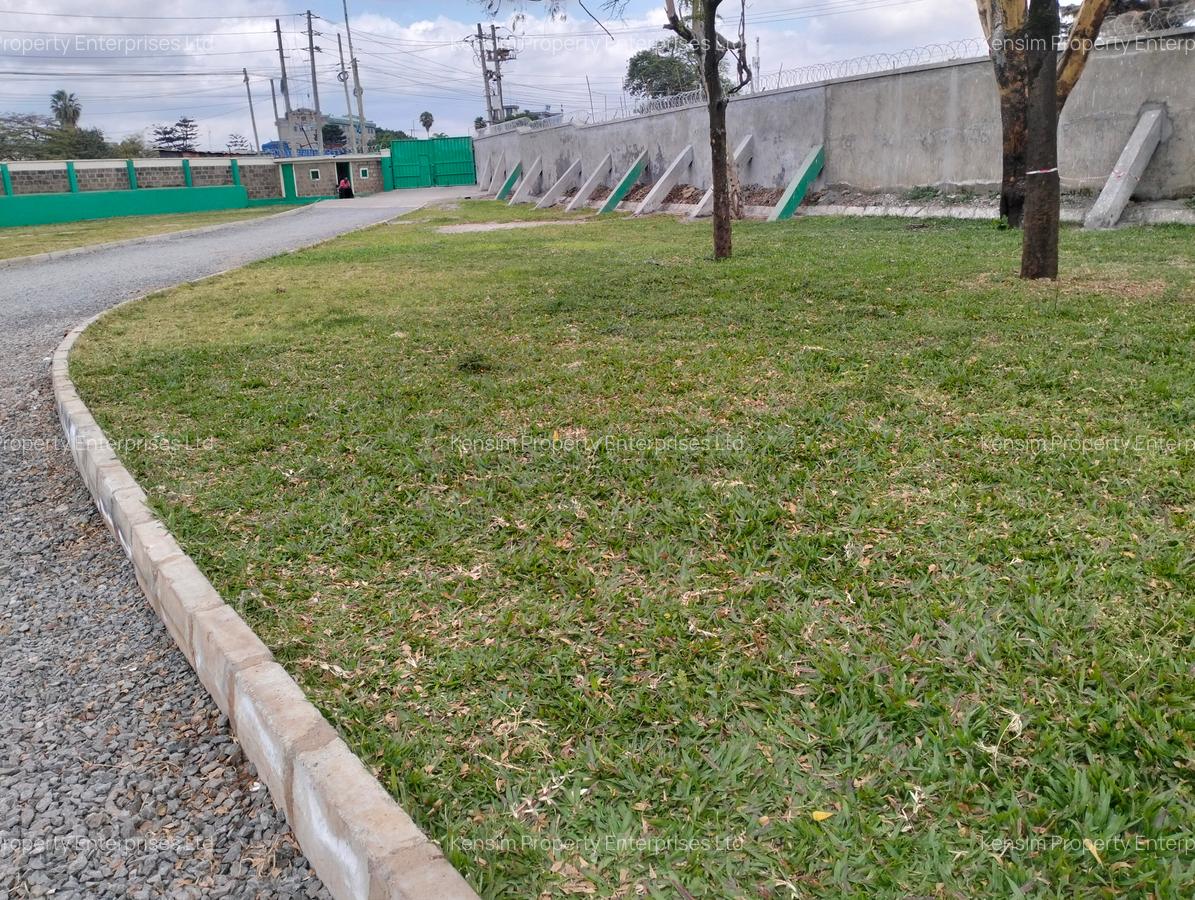 3.53 ft² Commercial Land in Industrial Area - 3