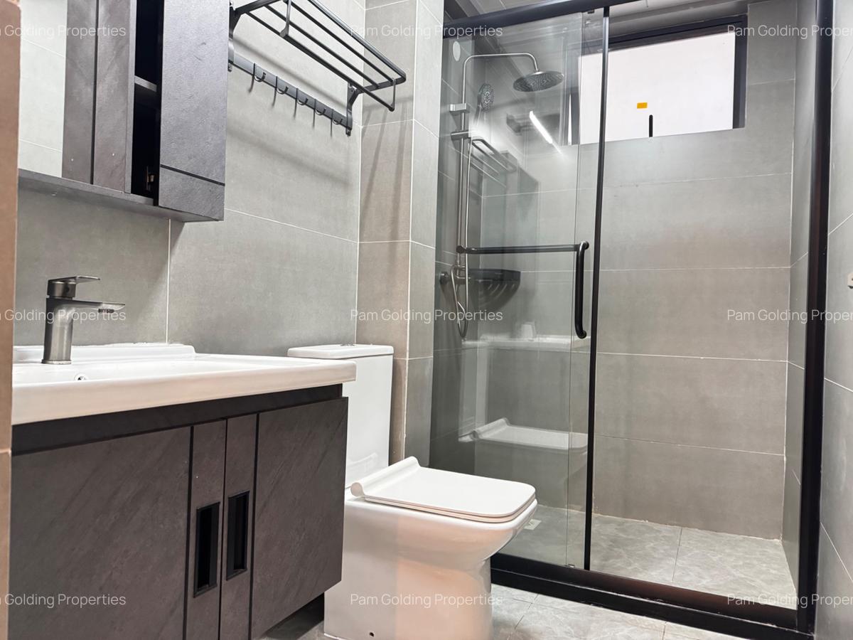 2 Bed Apartment with En Suite in Riverside - 11