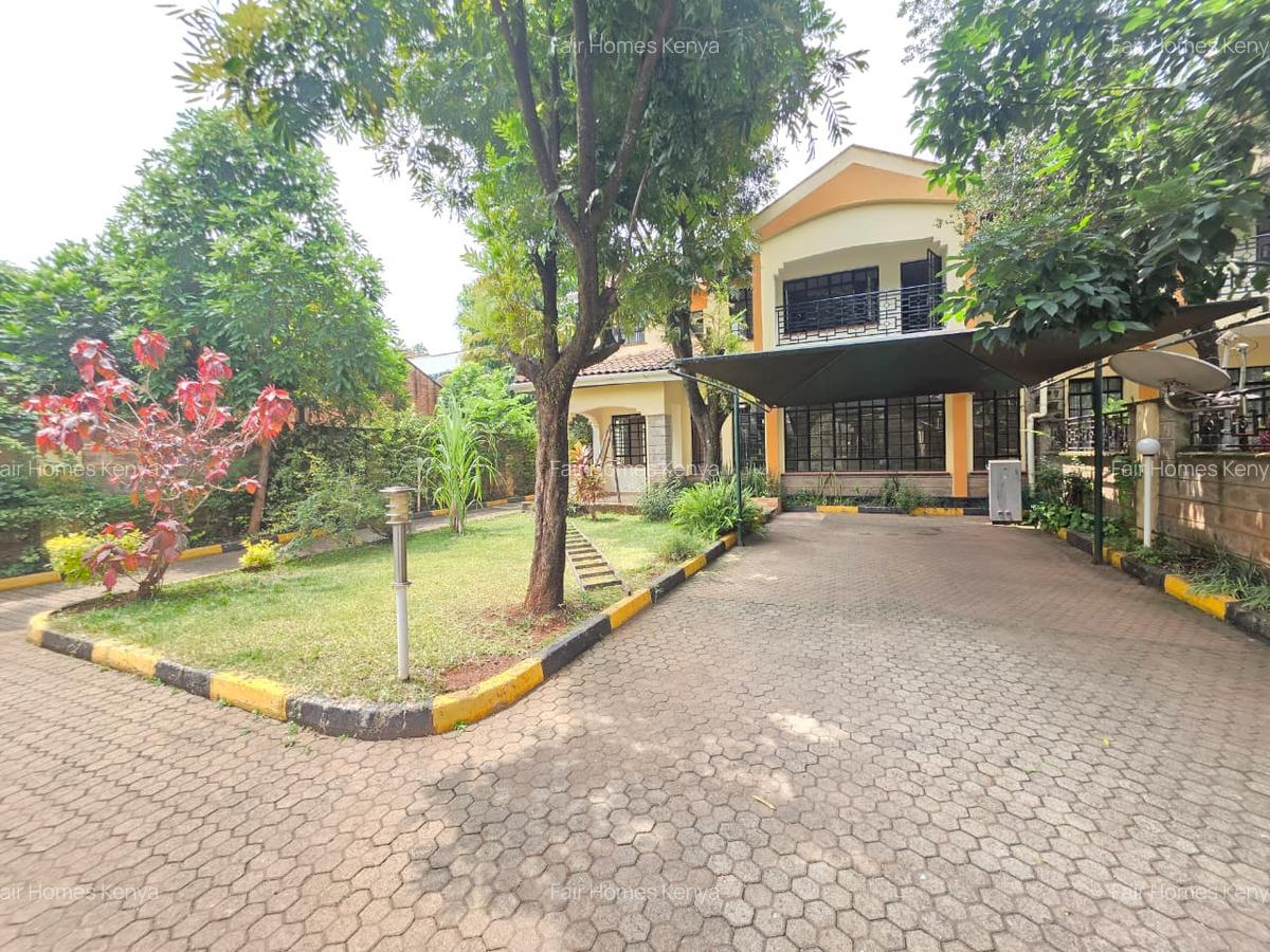 4 Bed Townhouse with En Suite at Amboseli Road - 3