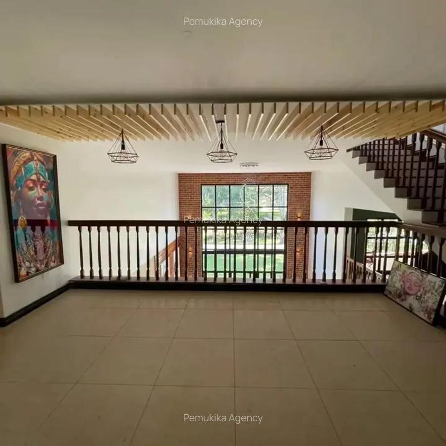 5 Bed Townhouse with En Suite in Karen - 5