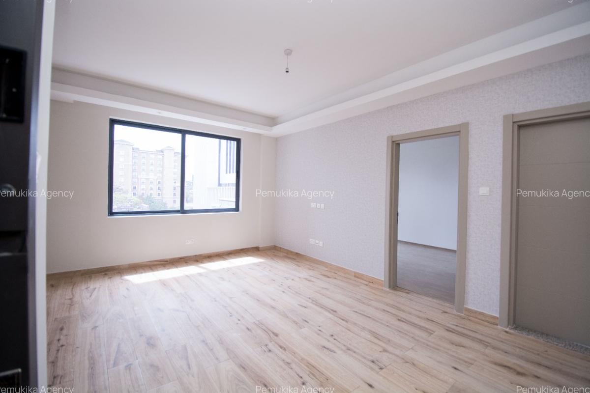 2 Bed Apartment with En Suite in Westlands Area - 6