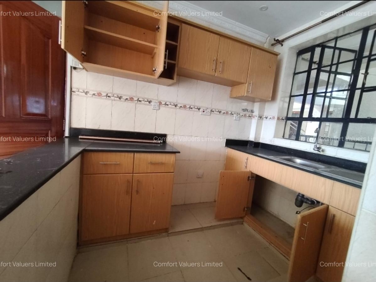 1 Bed Apartment with En Suite at Near Sarit Centre - 3