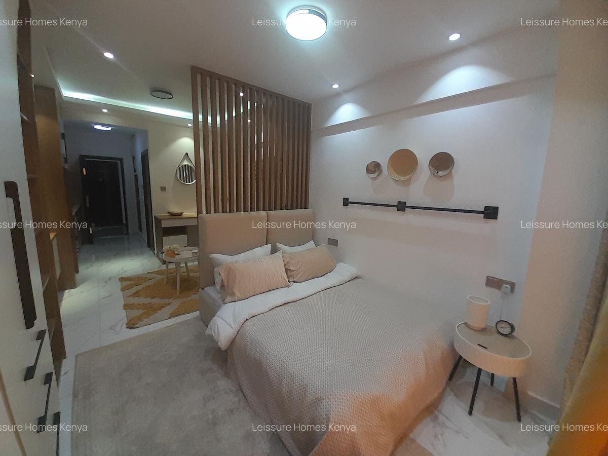 Studio Apartment with Gym at Wood Avenue - 16