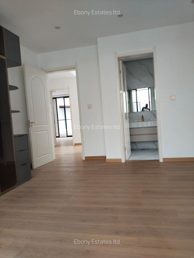 5 Bed Townhouse with En Suite in Lavington - 8