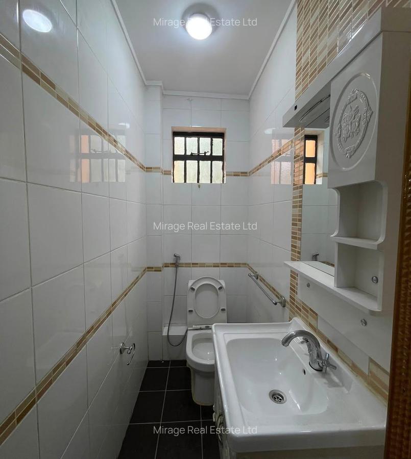 3 Bed Apartment with En Suite in Lavington - 19