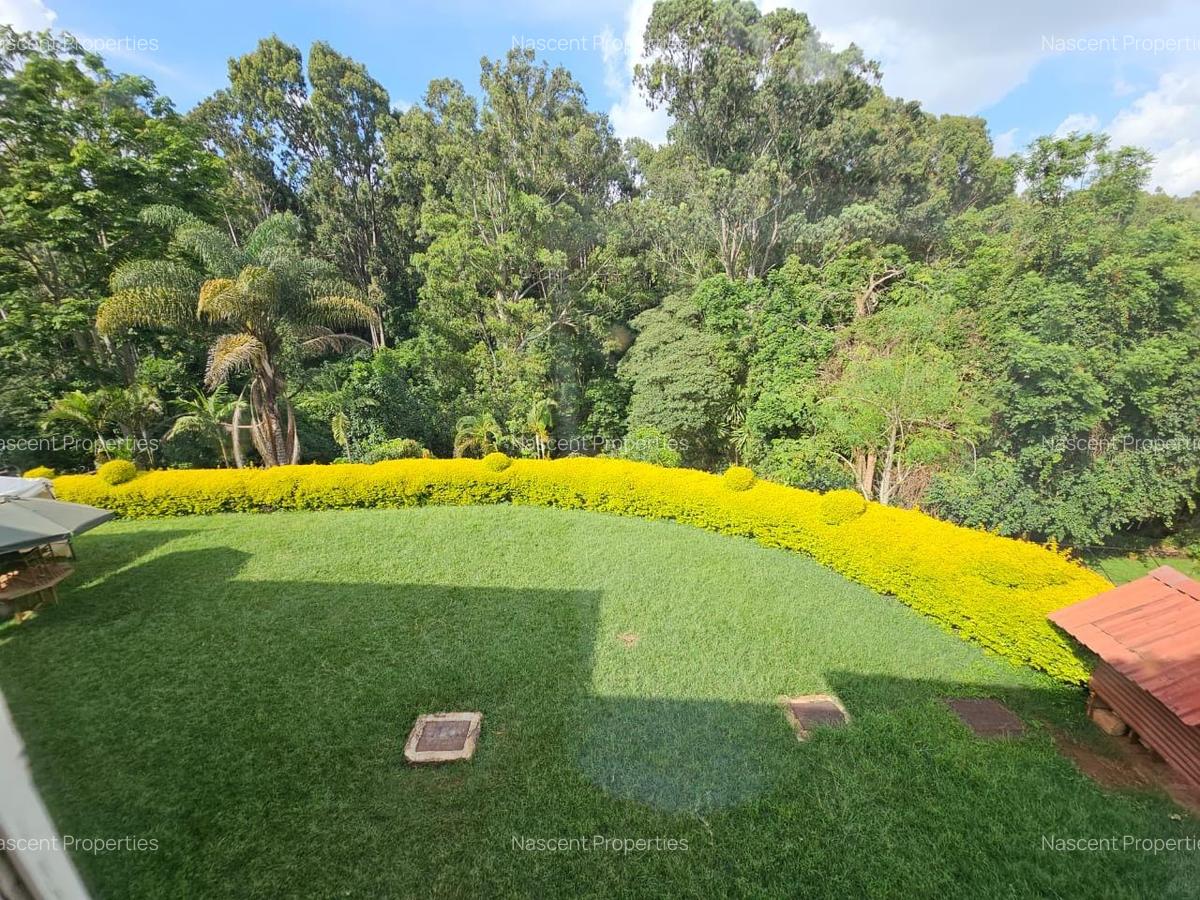 3 Bed Townhouse with En Suite in Spring Valley - 2
