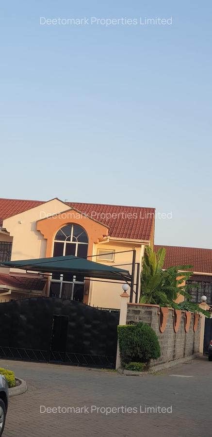 4 Bed Townhouse with En Suite at Langata - 1