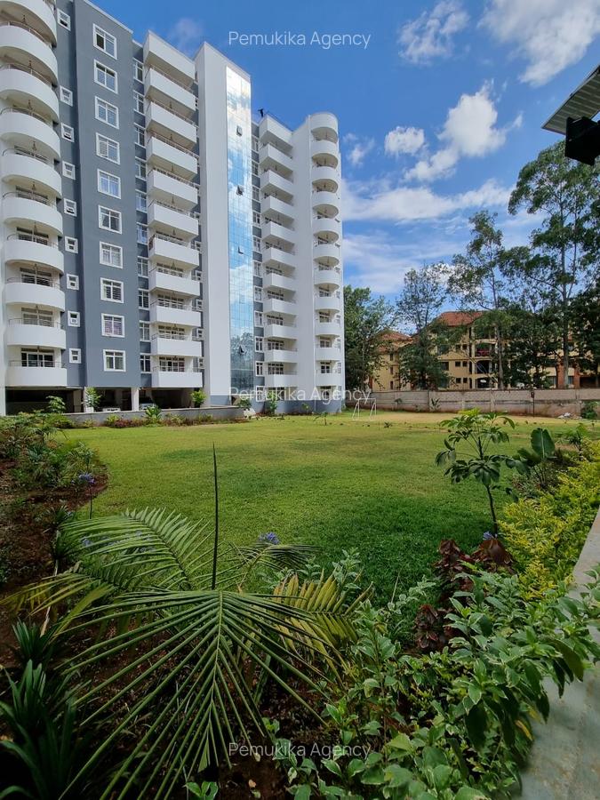 3 Bed House with En Suite at Lavigton Road - 11