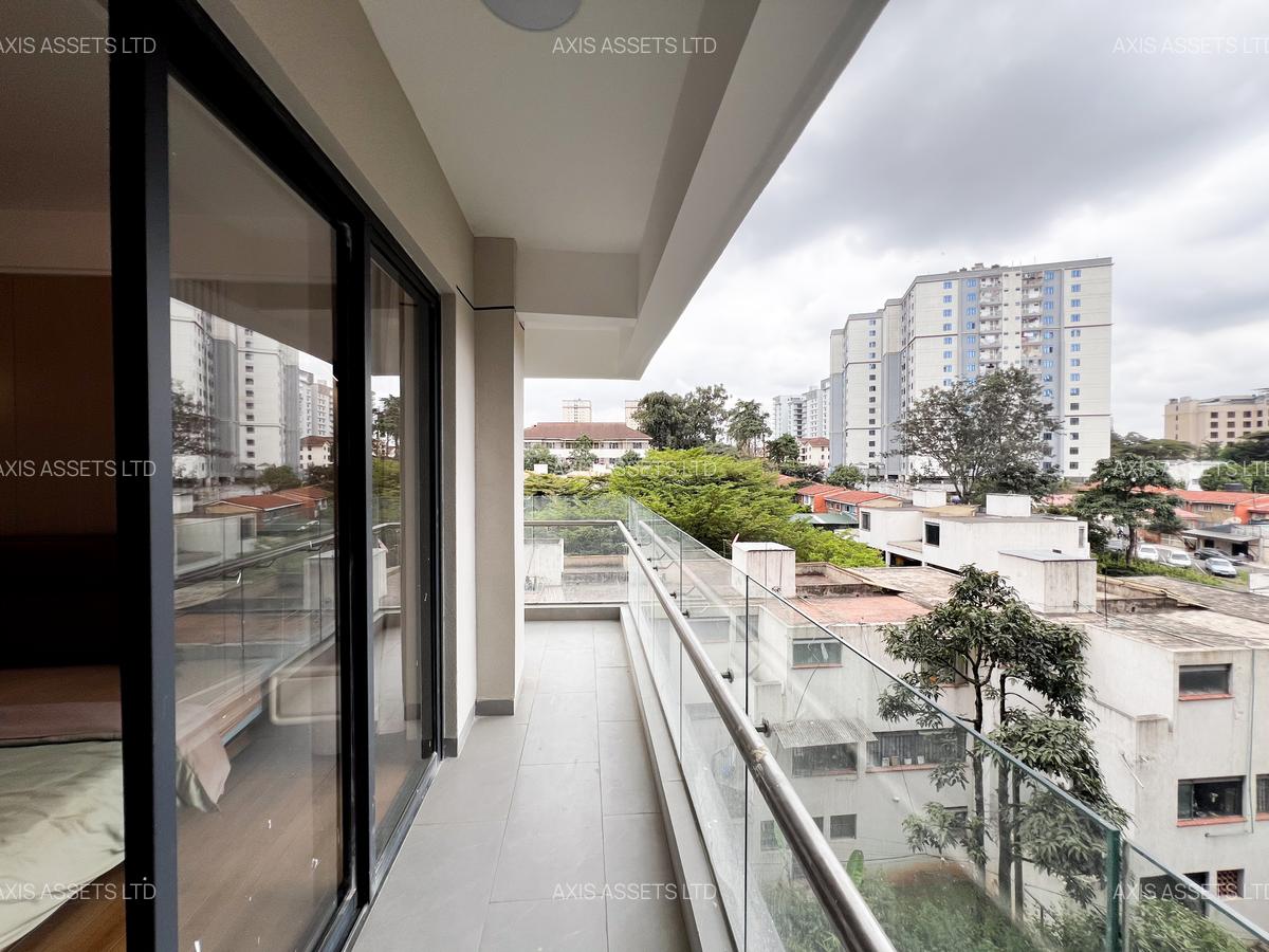 3 Bed Apartment with Swimming Pool at George Padmore - 12