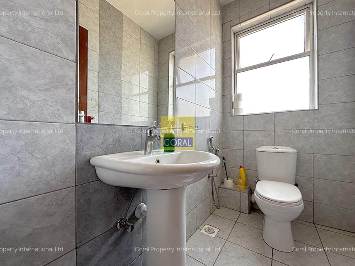 2 Bed Apartment in Parklands - 16