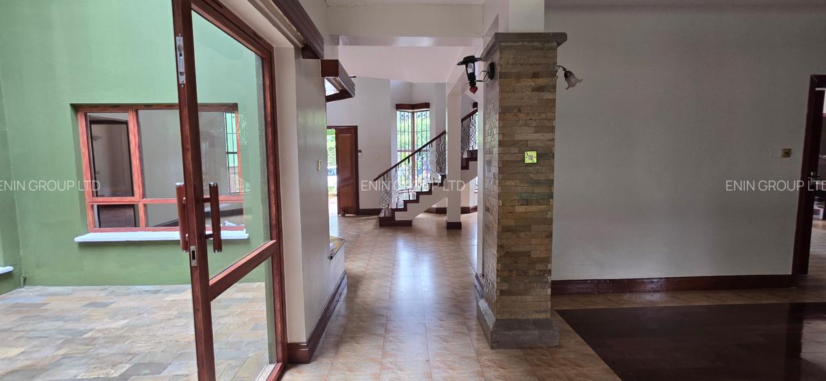 5 Bed Townhouse with En Suite at Runda - 6