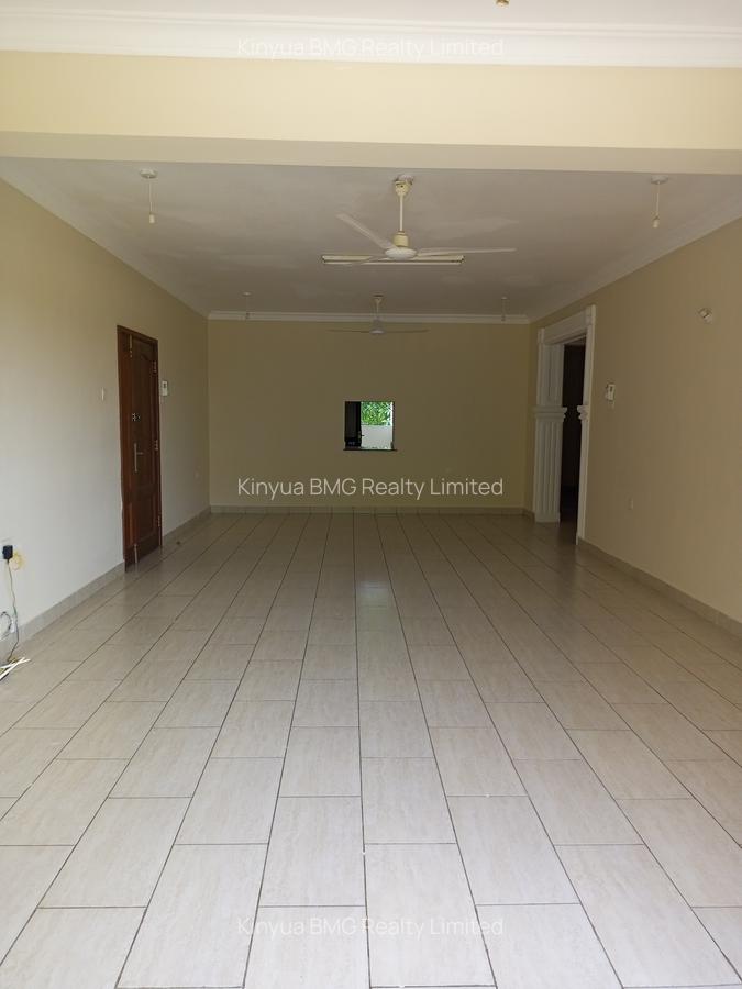 Serviced 3 Bed Apartment with En Suite in Nyali Area - 9