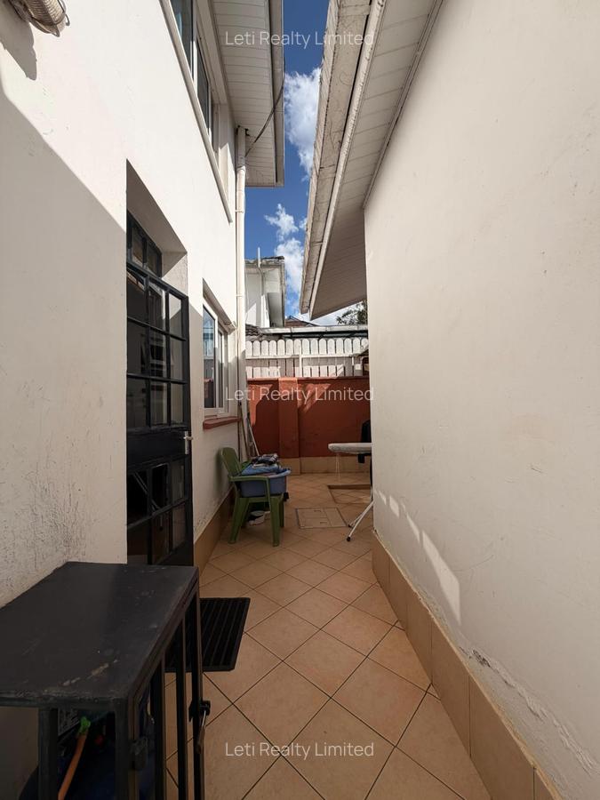 4 Bed Townhouse with En Suite in Lavington - 16