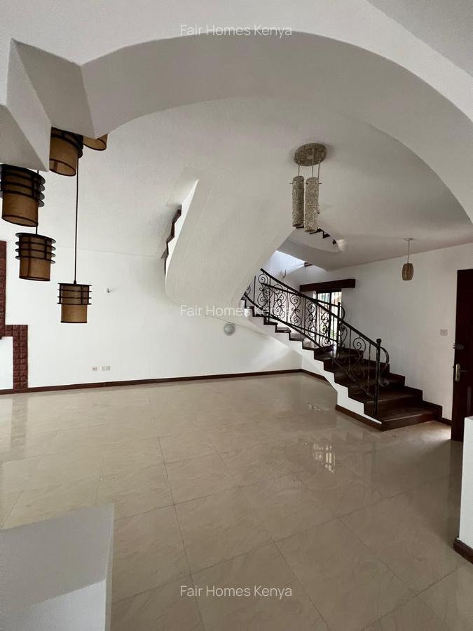 4 Bed Townhouse with En Suite at Brookside Drive - 7
