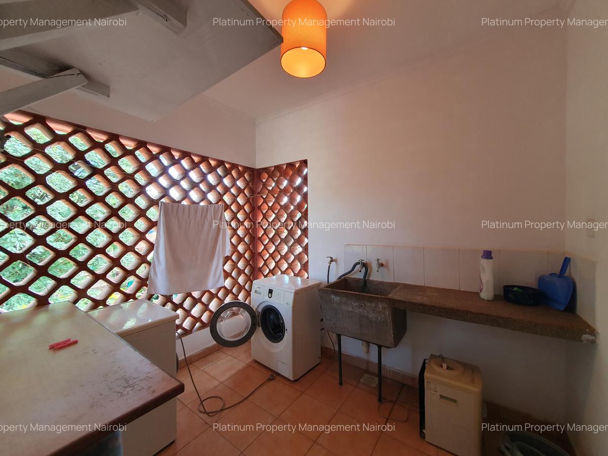Serviced 3 Bed Apartment with En Suite in Spring Valley - 8