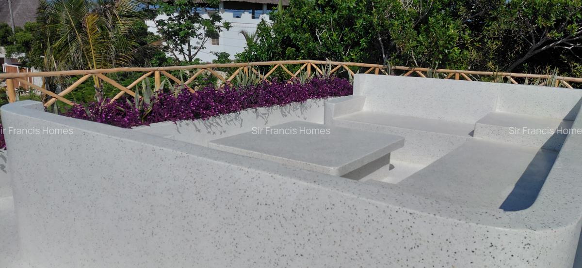 4 Bed Villa with En Suite at Watamu Beach - 3