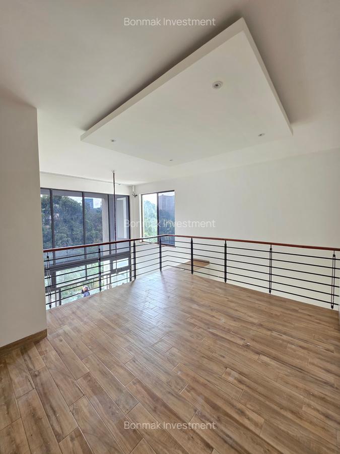 4 Bed Apartment with En Suite at Riverside Drive - 7