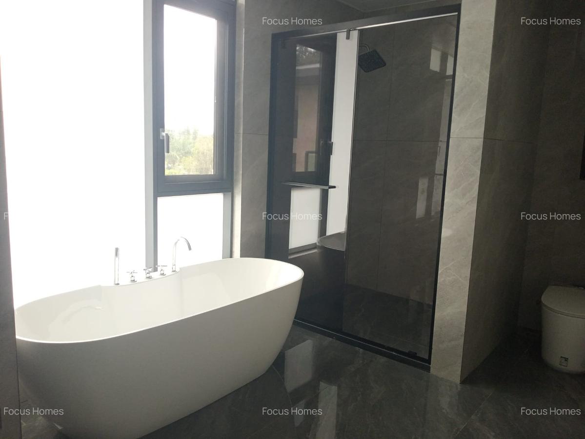 5 Bed Townhouse with En Suite in Lavington - 5