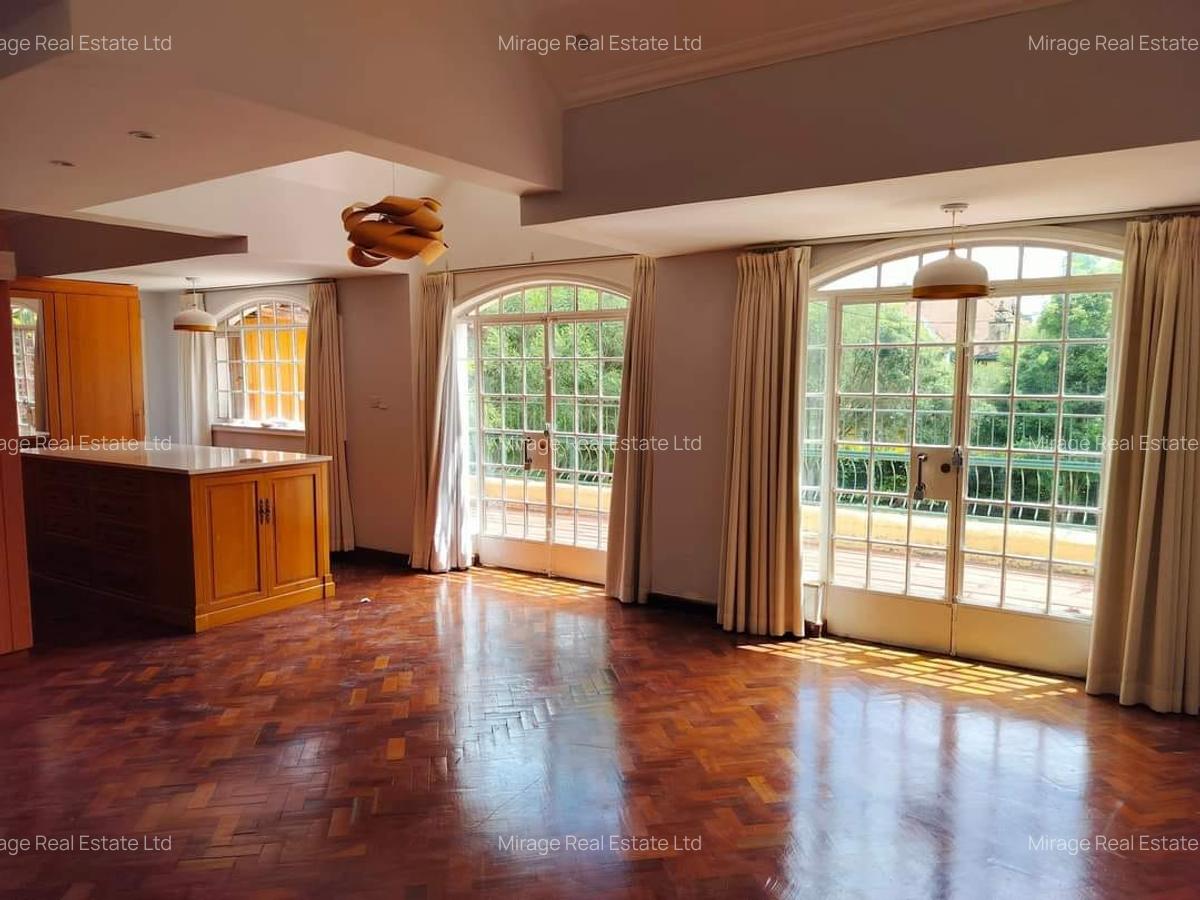 5 Bed Villa with En Suite in Runda - 6