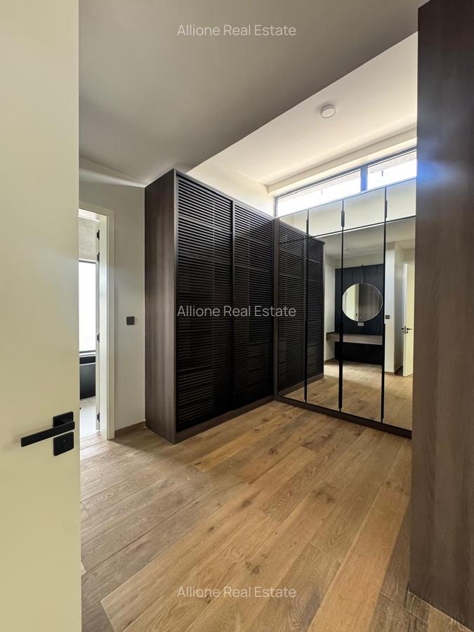 5 Bed Townhouse with Garden at Close To The Un Headquarters - 12