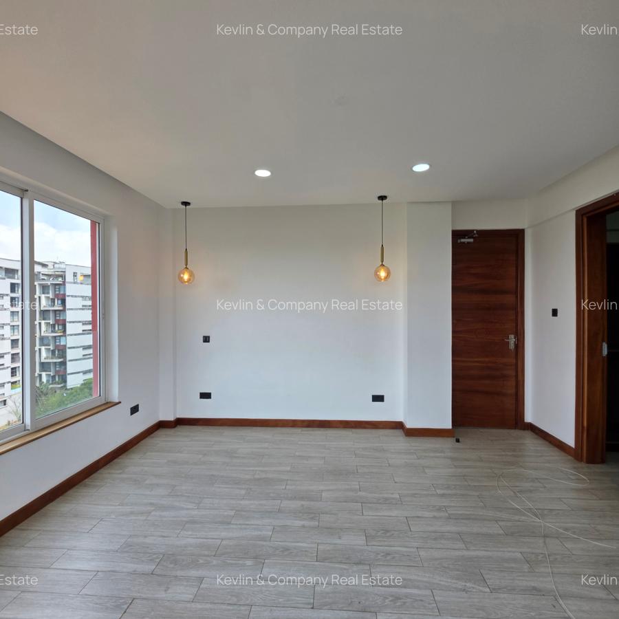 4 Bed Apartment with En Suite in General Mathenge - 12