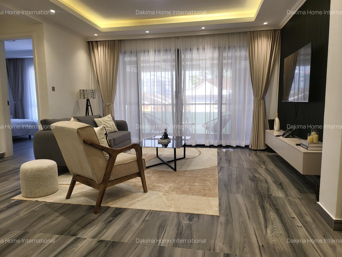 Serviced 1 Bed Apartment with En Suite in Brookside - 2