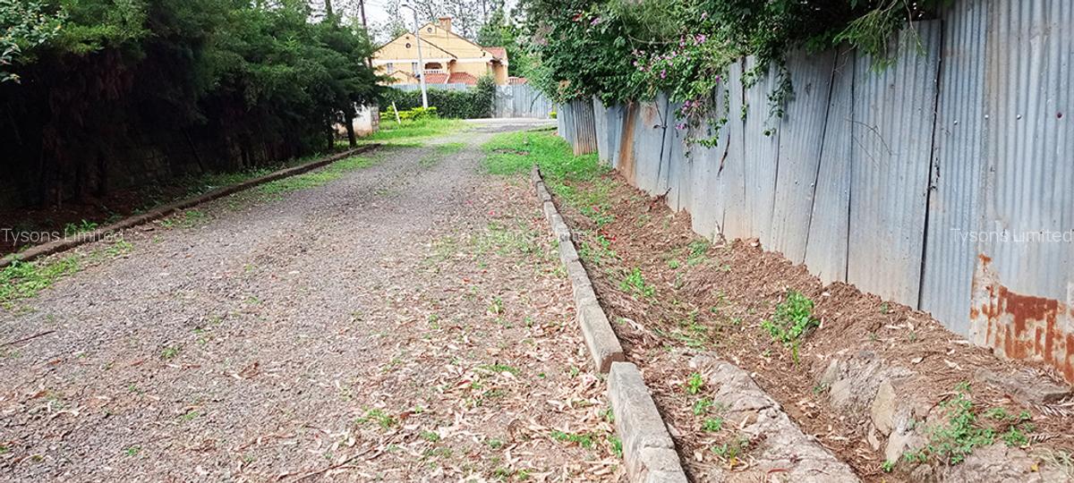 0.5 ac Residential Land in Thome - 3