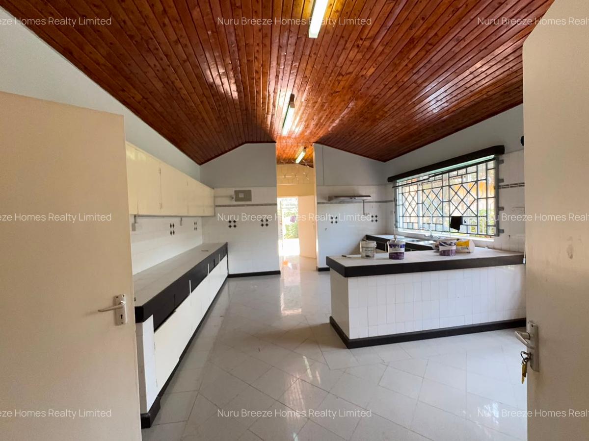 5 Bed House with En Suite in Gigiri - 5