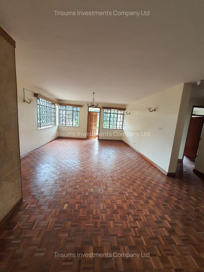 3 Bed Apartment with En Suite in Riverside - 7