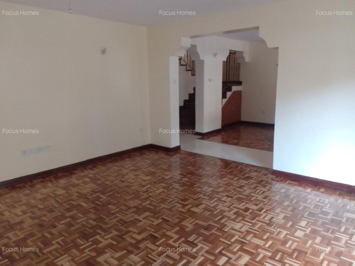 5 Bed Townhouse with En Suite in Lavington - 15