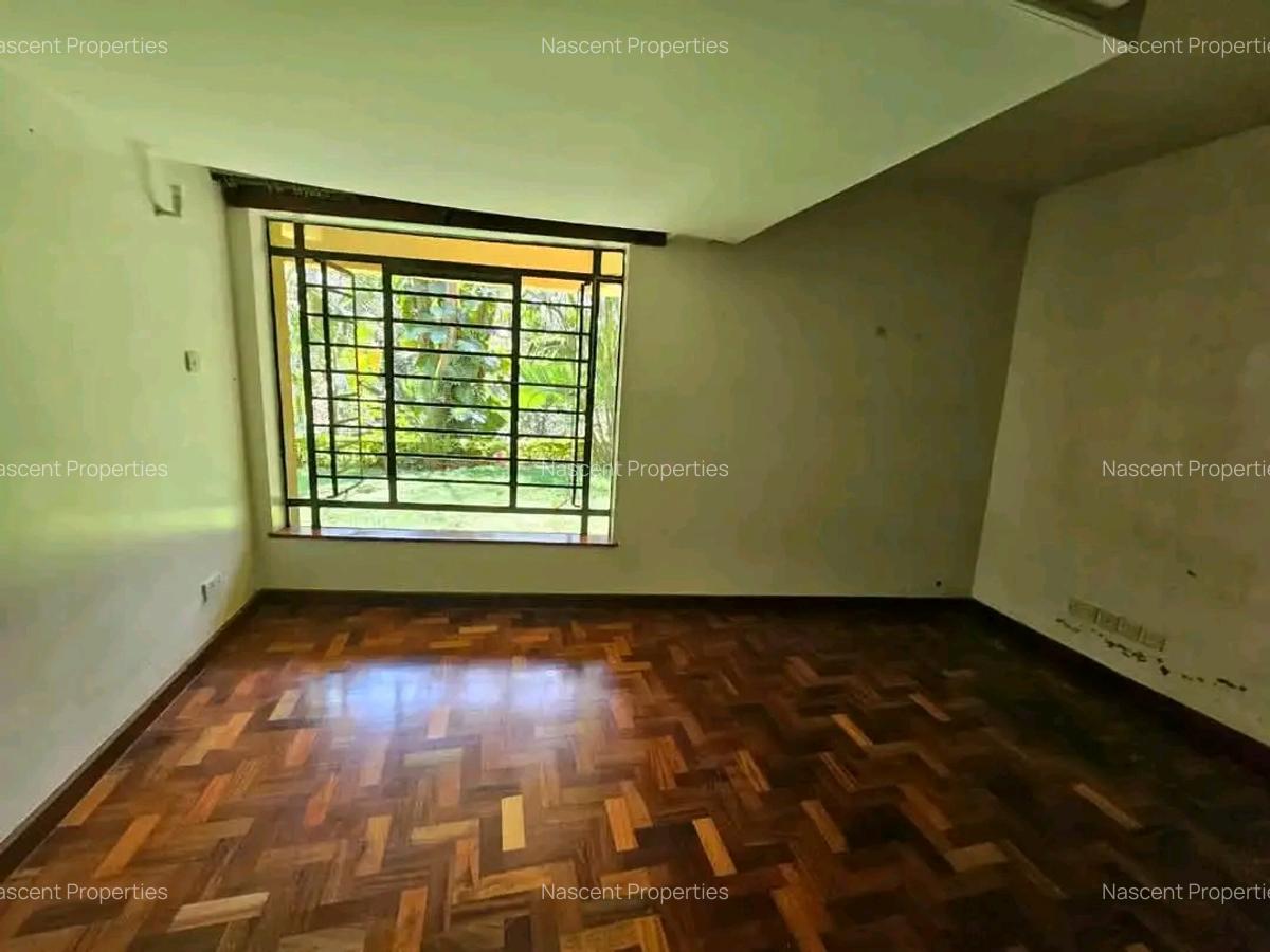 5 Bed House with En Suite in Kitisuru - 9