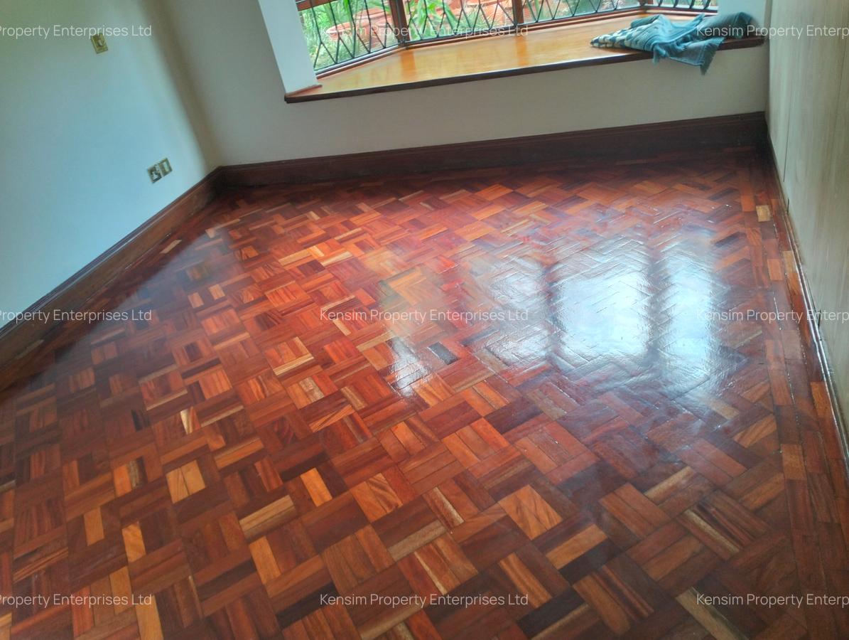 5 Bed Townhouse with En Suite in Runda - 6