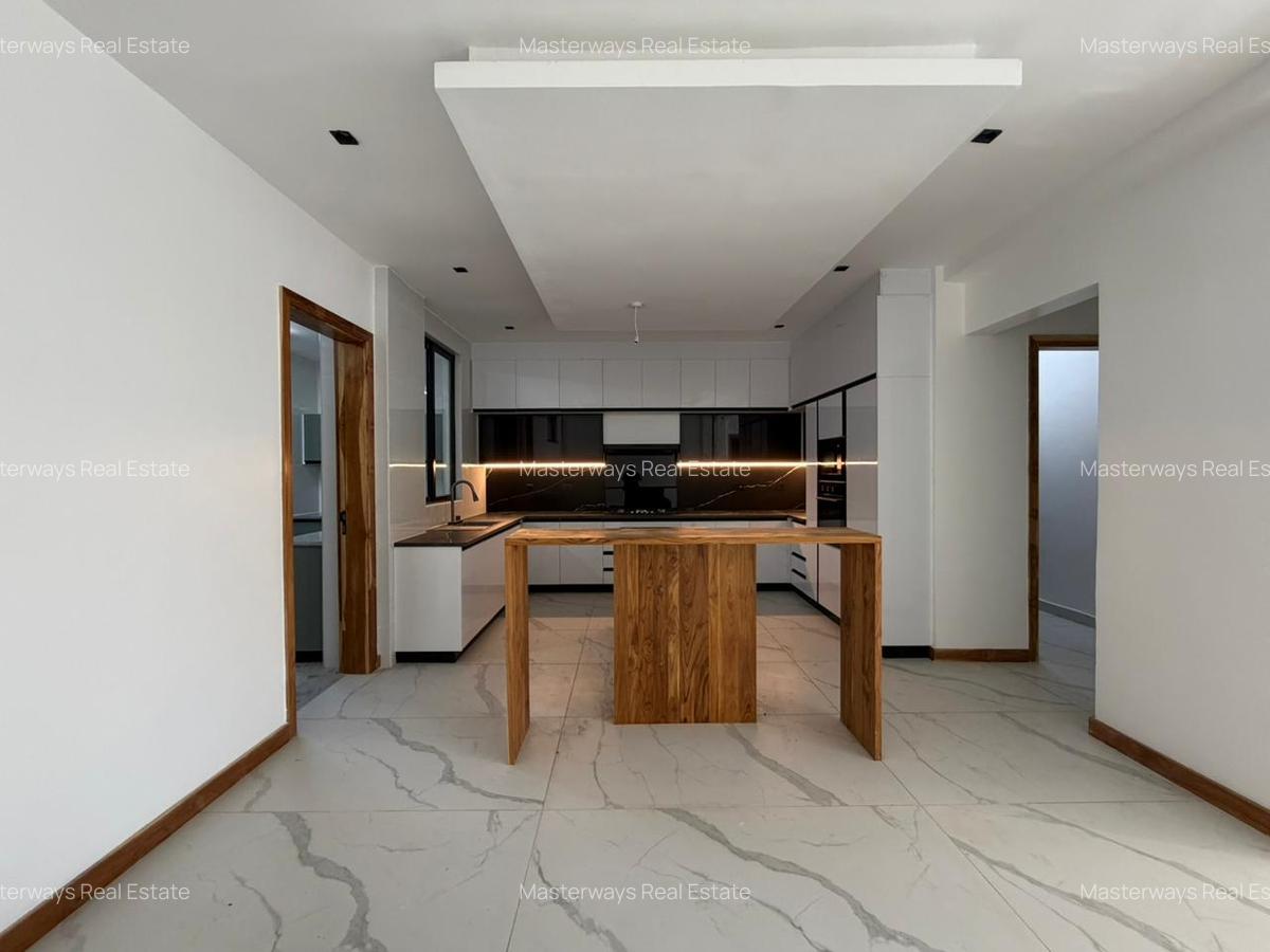 2 Bed Apartment with En Suite at Peponi Road - 12