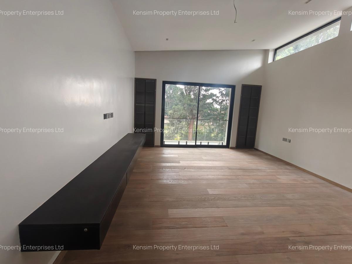 5 Bed Townhouse with En Suite in Runda - 13