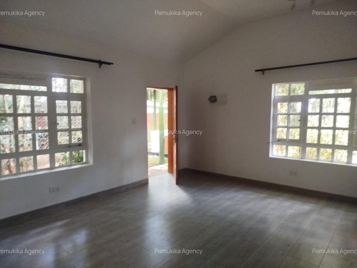 2 Bed Townhouse with En Suite in Karen - 5