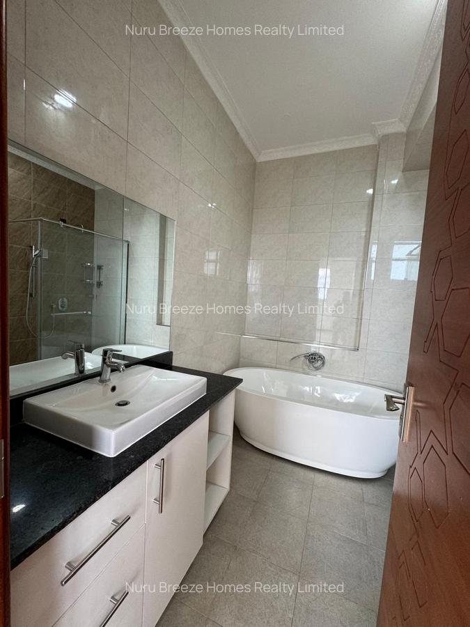 4 Bed Apartment with En Suite in General Mathenge - 17