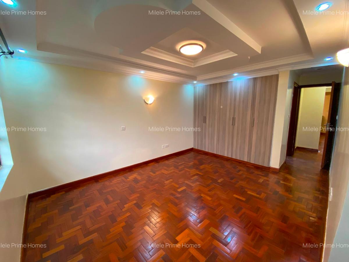 5 Bed Townhouse with En Suite at Muthaiga North - 6