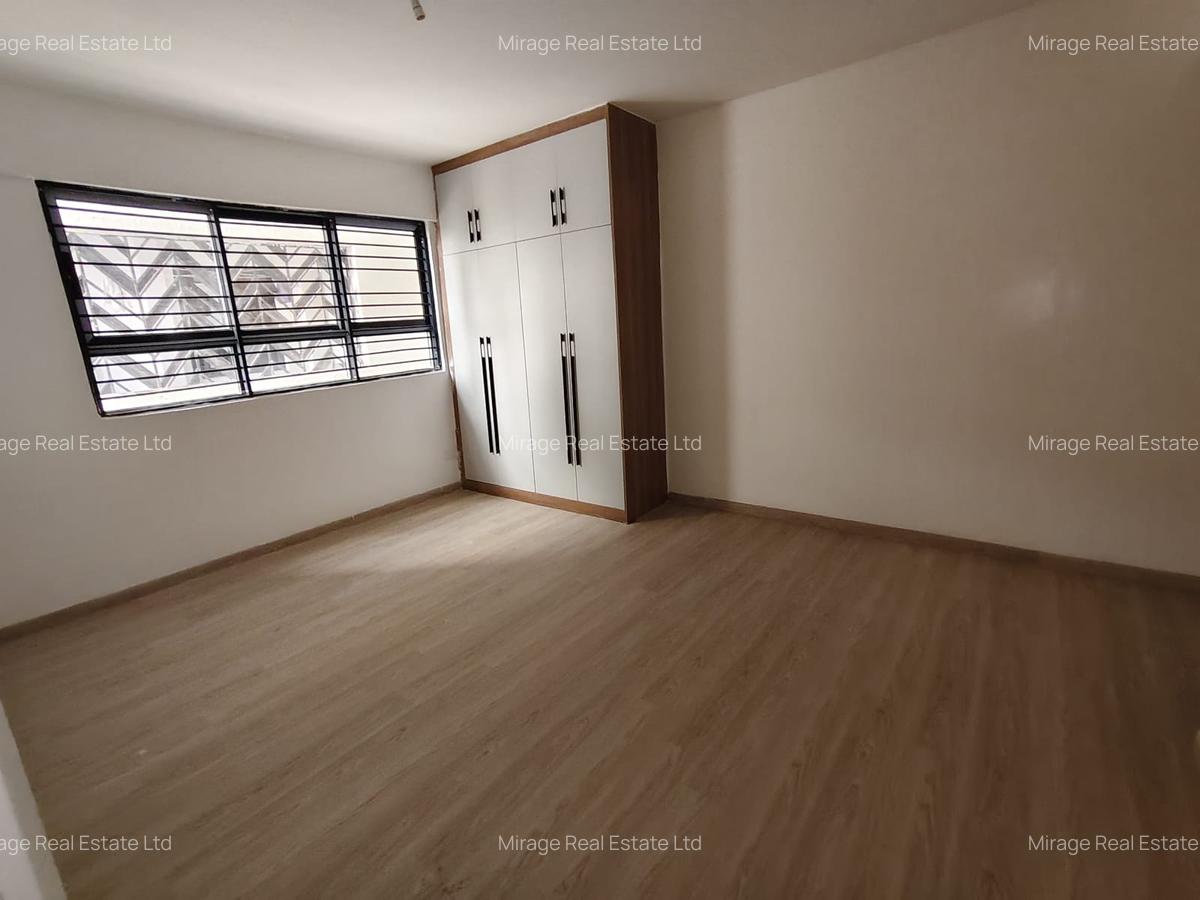 3 Bed Apartment with Borehole in Parklands - 4
