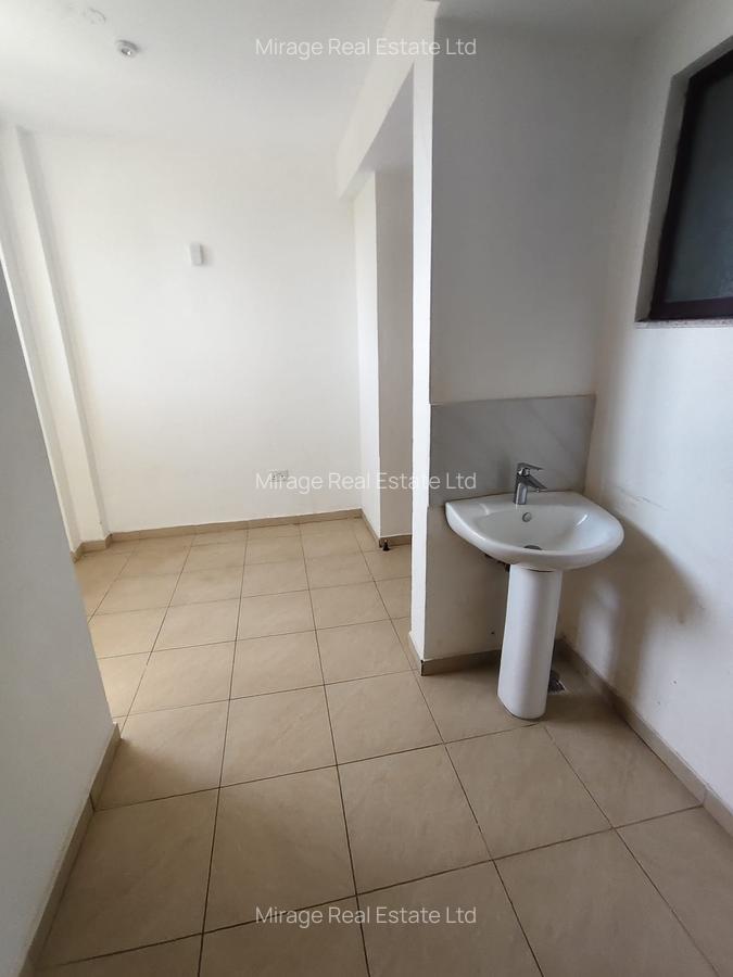 3 Bed Apartment with En Suite in Kileleshwa - 3