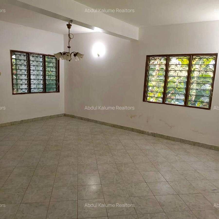 5 Bed Villa with En Suite at Bamburi - 5