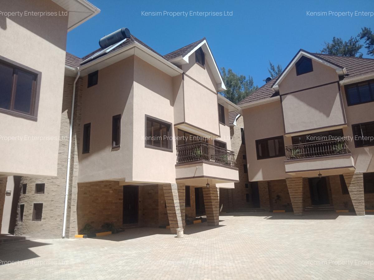 5 Bed Townhouse with En Suite in Lavington - 18
