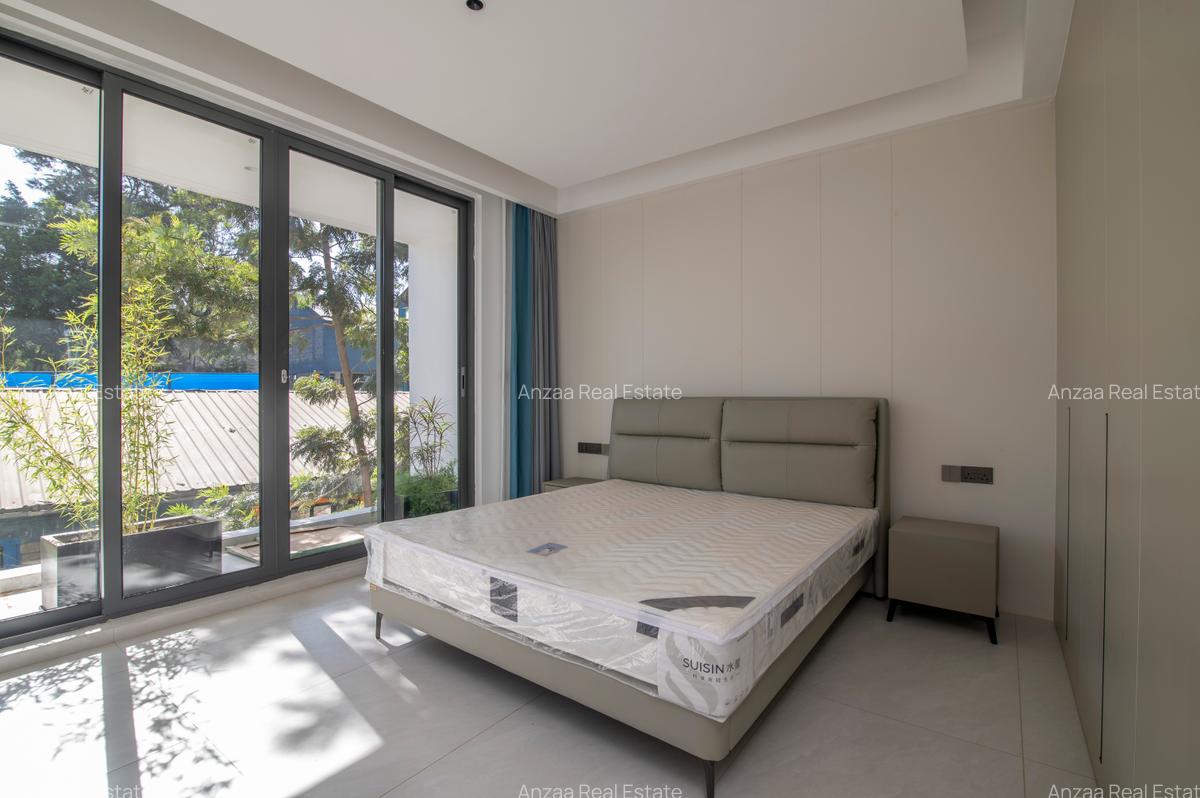 5 Bed Villa with En Suite at Jacaranda Avenue - 13