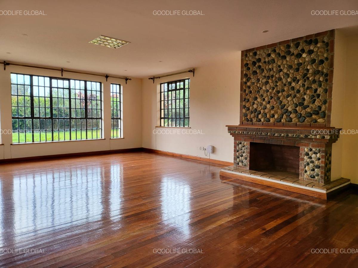 5 Bed House with En Suite at New Kitisuru - 2