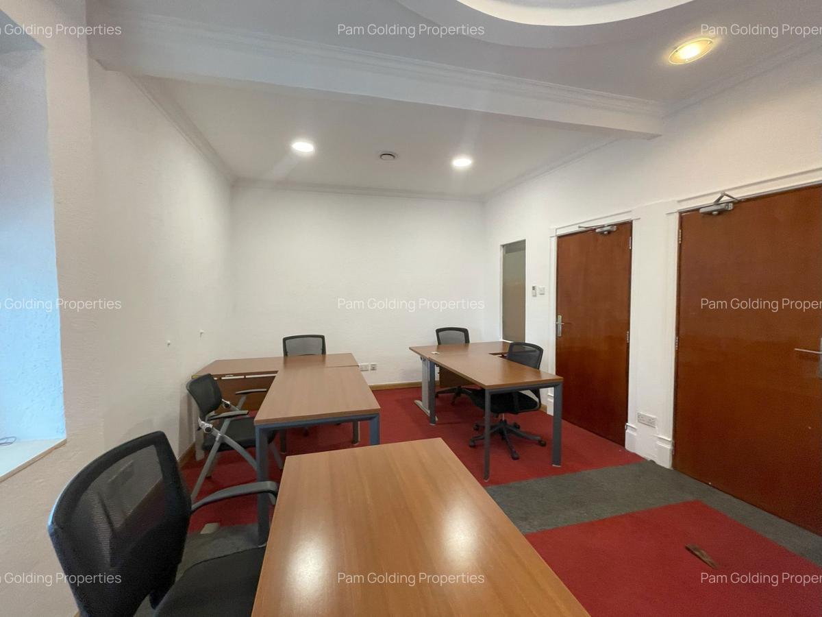 Office in Parklands - 9