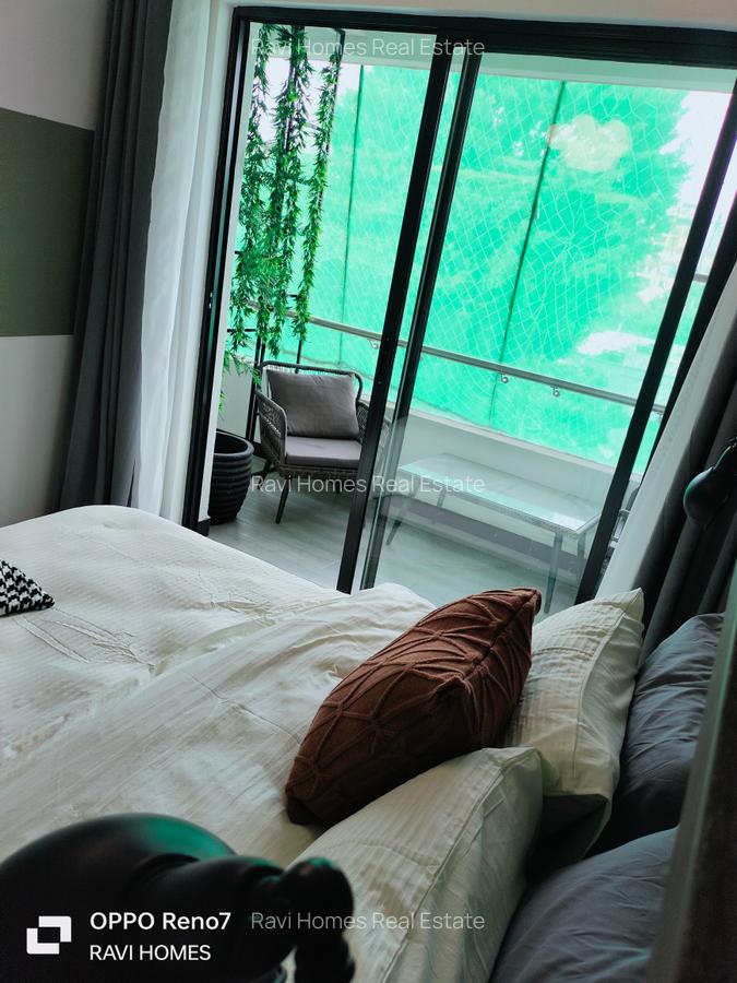 1 Bed Apartment with En Suite in Brookside - 17