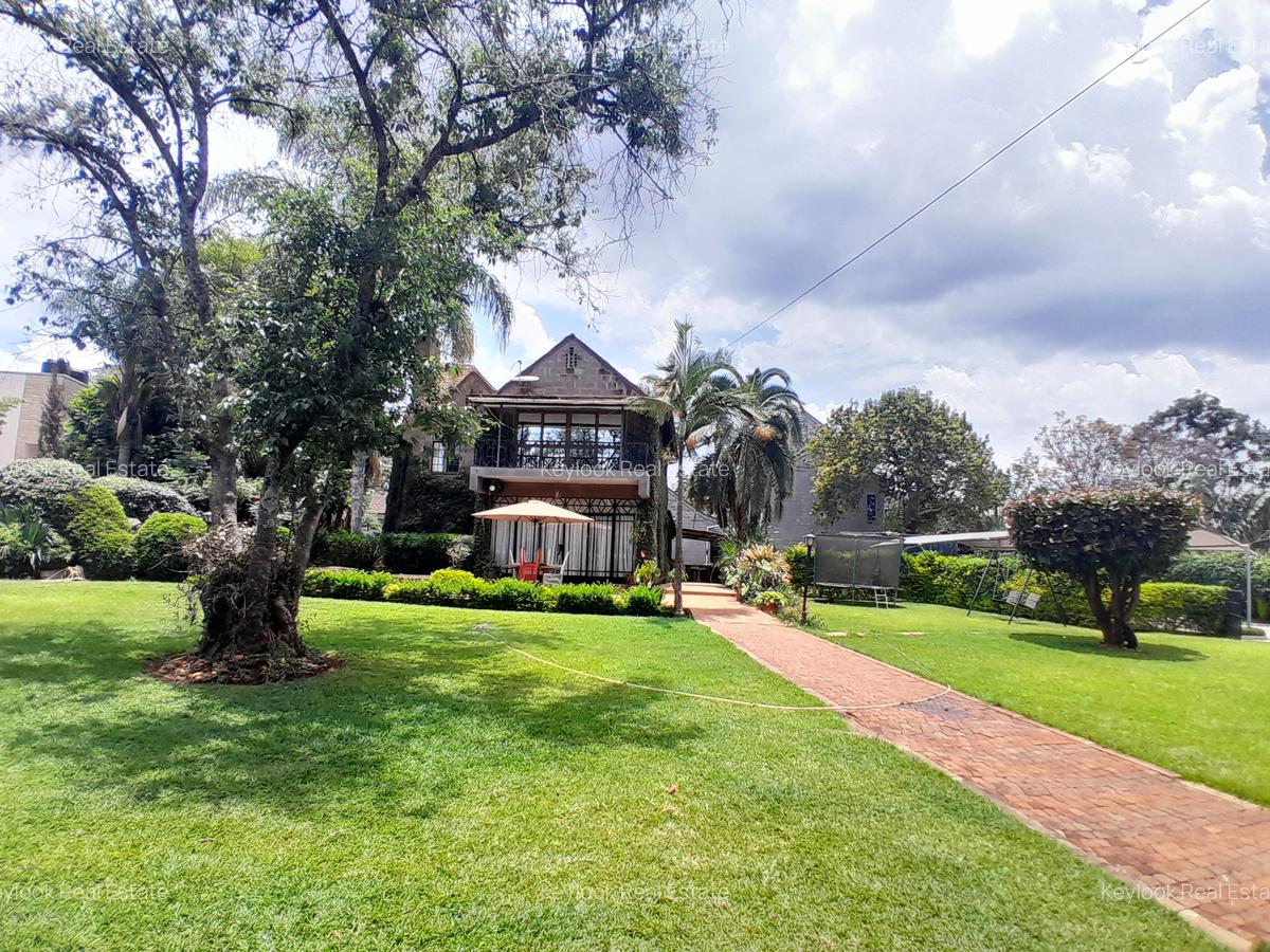 1 Bed House with En Suite at Lavington - 3