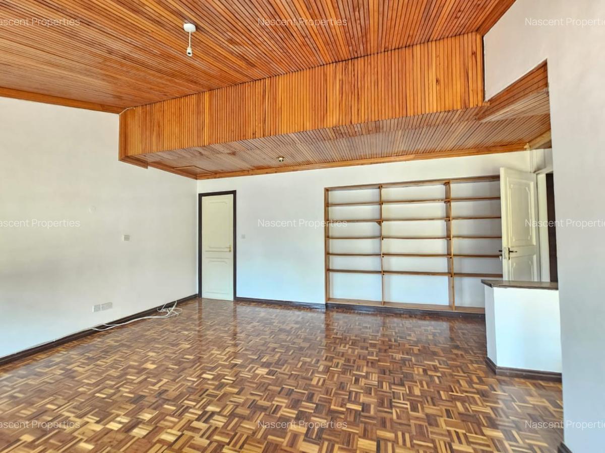 5 Bed House with En Suite in Loresho - 8