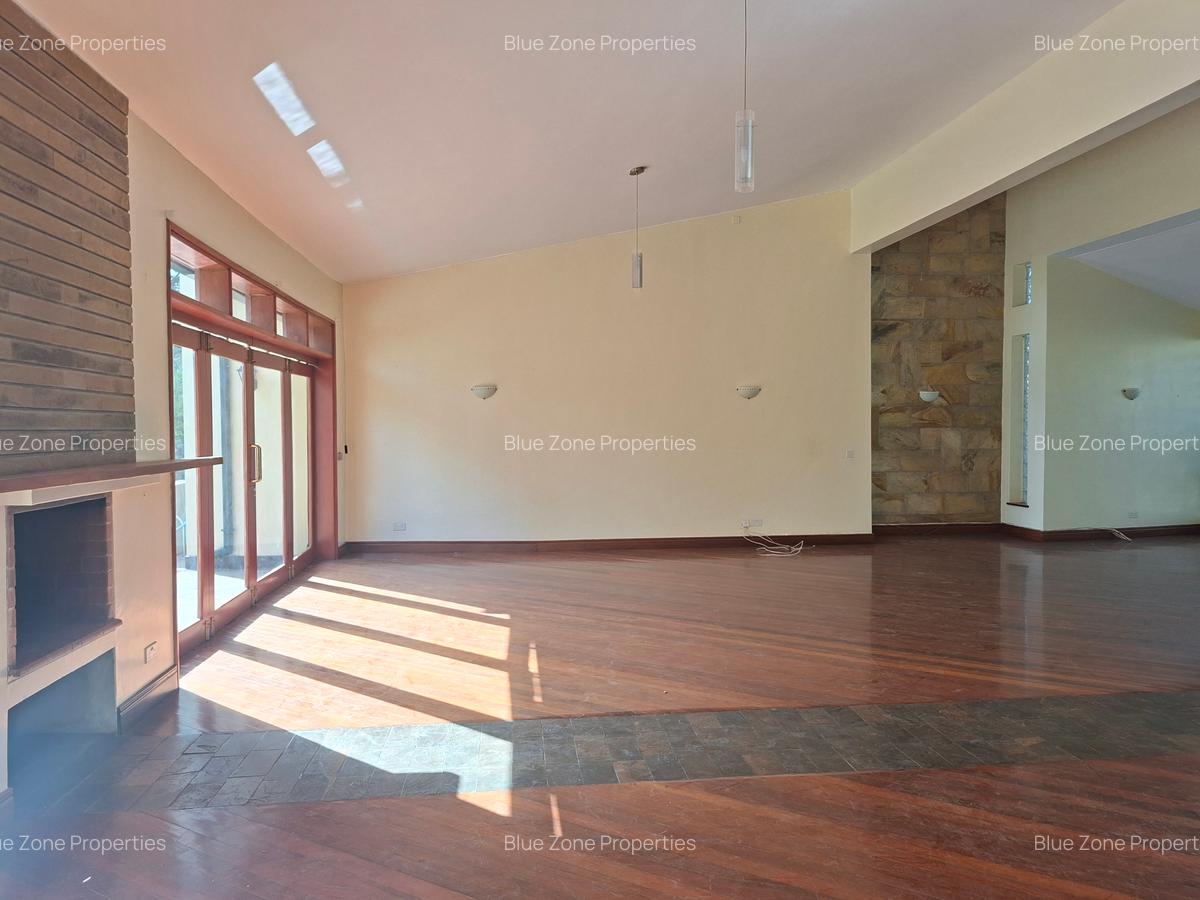 4 Bed House with En Suite at Off Benin Dr - 6