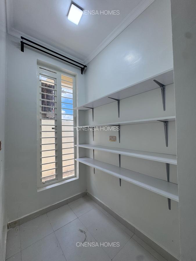 5 Bed House with En Suite in Eastern ByPass - 12