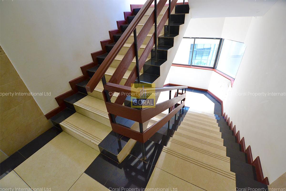 3 Bed Apartment in Rhapta Road - 9